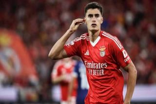 مدرب بنفيكا يحذر يوفنتوس بسبب أنطونيو سيلفا: يجب أن يأتوا بمحفظة ممتلئة